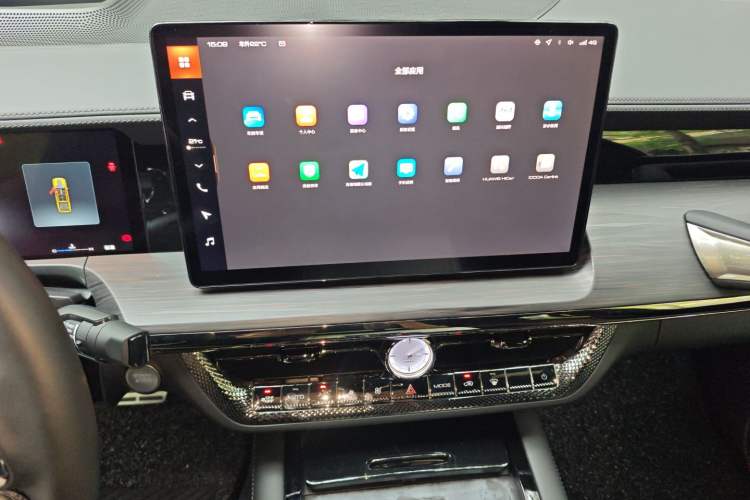 Used Great Wall Shanhai Poer 2023 3.0T V6 Gasoline Performance Edition Audio And AC Panel
