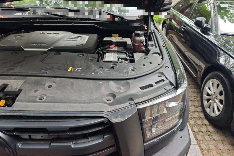 Used Great Wall Shanhai Poer 2023 3.0T V6 Gasoline Performance Edition Engine Bay Left