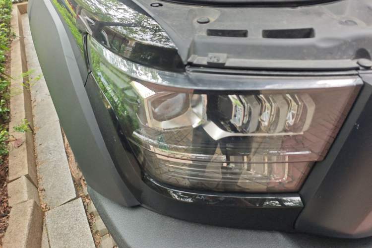 Used Great Wall Shanhai Poer 2023 3.0T V6 Gasoline Performance Edition Right Front Headlight