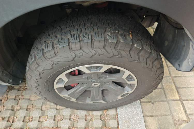 Used Great Wall Shanhai Poer 2023 3.0T V6 Gasoline Performance Edition Right Front Wheel Hub