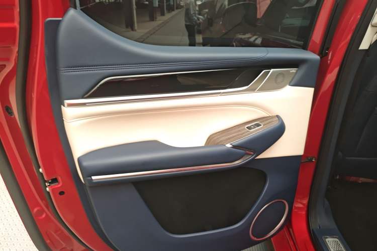 Used Great Wall Shanhai Poer 2023 2.4T Diesel Luxury Edition Interior 8