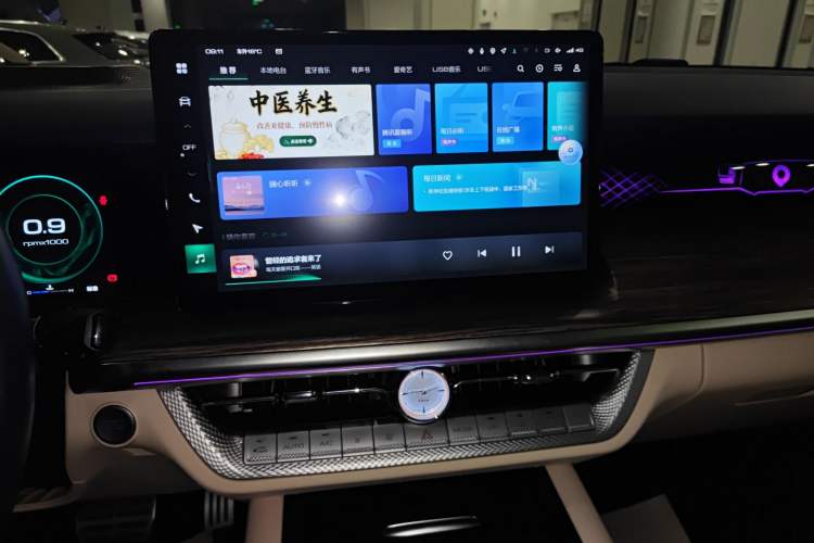 Used Great Wall Shanhai Poer 2023 3.0T V6 Gasoline Extreme Edition Audio And AC Panel