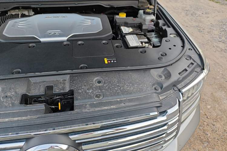 Used Great Wall Shanhai Poer 2023 3.0T V6 Gasoline Extreme Trail Edition Engine Bay Left