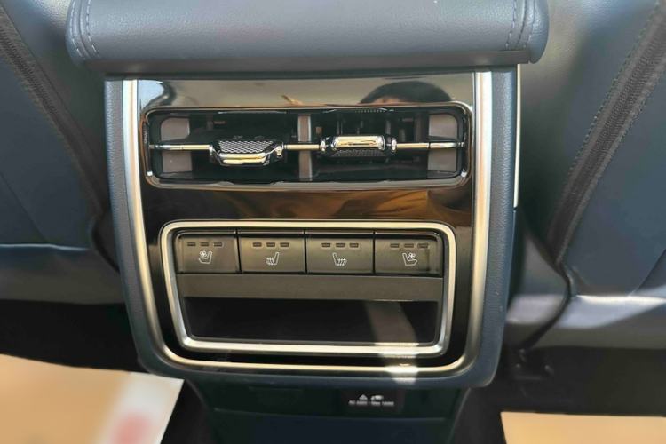 Used Great Wall Shanhai Poer 2023 2.4T Diesel Max-Enjoy Towing Edition Interior 4