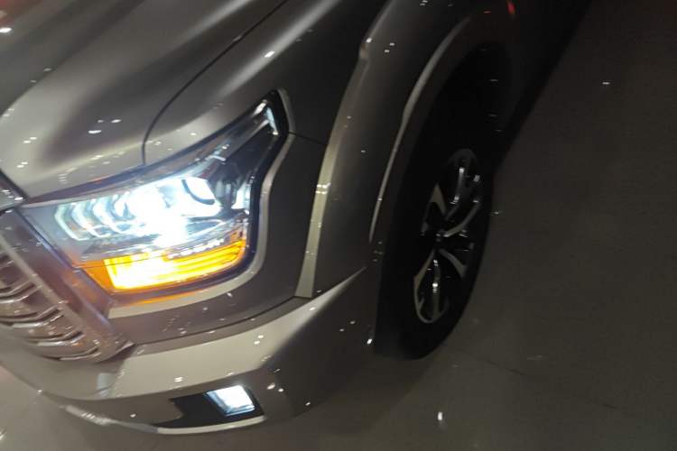 Used Great Wall Shanhai Poer 2023 3.0T V6 Gasoline Extreme Edition Left Front Headlight
