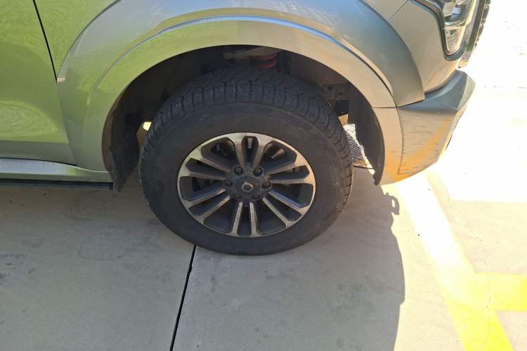 Used Great Wall Shanhai Poer 2023 3.0T V6 Gasoline Luxury Towing Edition Right Front Wheel Hub