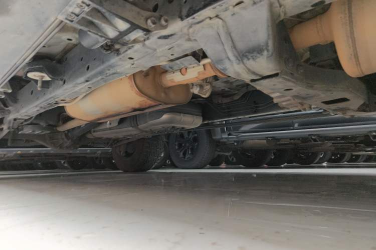 Used Great Wall Shanhai Poer 2023 2.4T Diesel Luxury Edition Right Side Sill