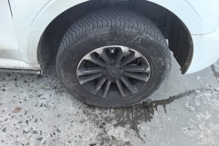 Used Great Wall Shanhai Poer 2023 3.0T V6 Gasoline Luxury Towing Edition Right Front Wheel Hub
