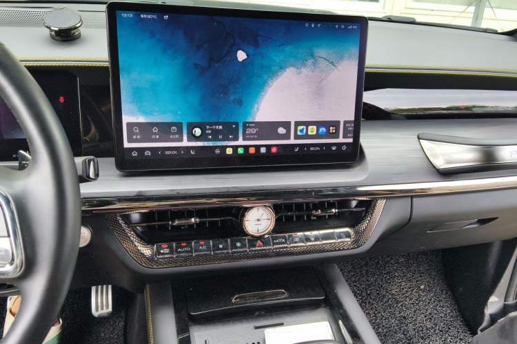 Used Great Wall Shanhai Poer 2023 3.0T V6 Gasoline Performance Edition Audio And AC Panel