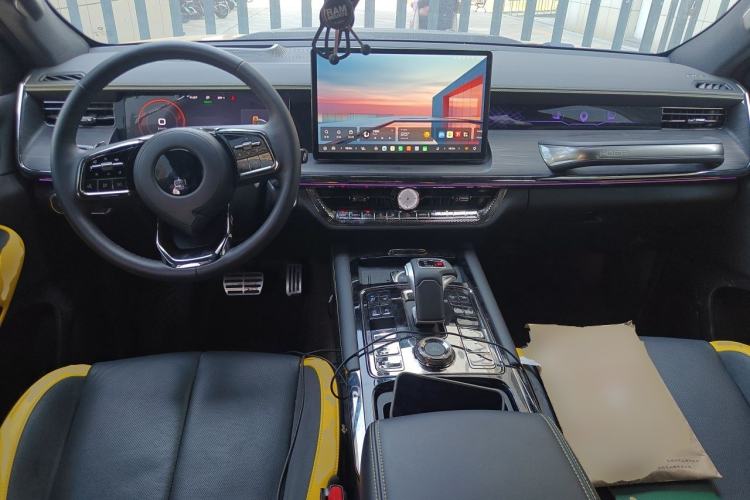 Used Great Wall Shanhai Poer 2023 3.0T V6 Gasoline Performance Edition Center Console