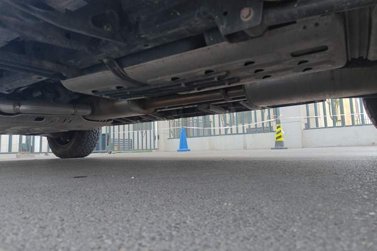 Used Great Wall Shanhai Poer 2023 3.0T V6 Gasoline Performance Edition Chassis Rear Left