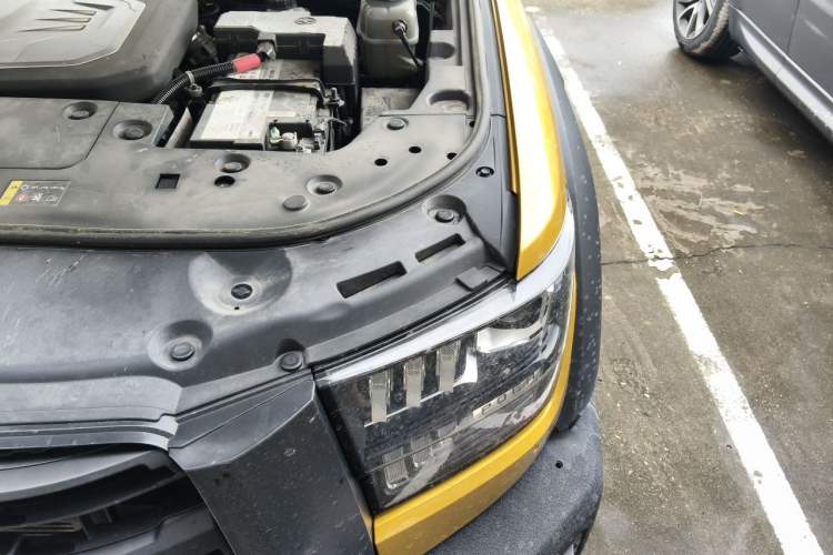Used Great Wall Shanhai Poer 2023 3.0T V6 Gasoline Performance Edition Engine Bay Left