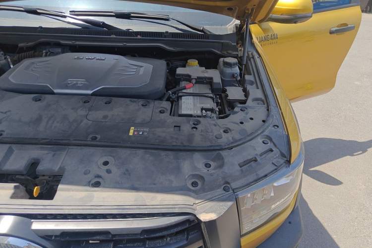 Used Great Wall Shanhai Poer 2023 3.0T V6 Gasoline Performance Edition Engine Bay Left