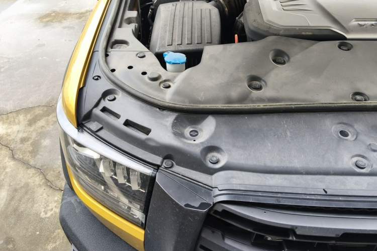 Used Great Wall Shanhai Poer 2023 3.0T V6 Gasoline Performance Edition Engine Bay Right