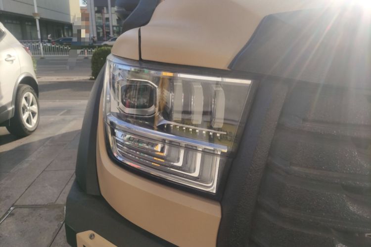 Used Great Wall Shanhai Poer 2023 2.4T Diesel Luxury Edition Right Front Headlight