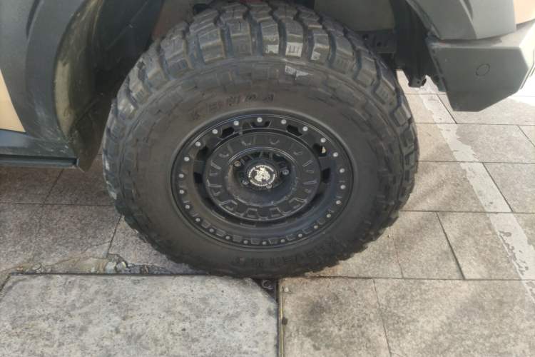 Used Great Wall Shanhai Poer 2023 2.4T Diesel Luxury Edition Right Front Wheel Hub