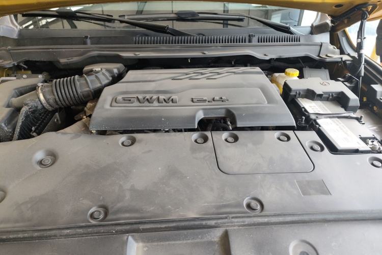 Used Great Wall Shanhai Poer 2024 2.4T Diesel Cross-Over Edition Engine Bay