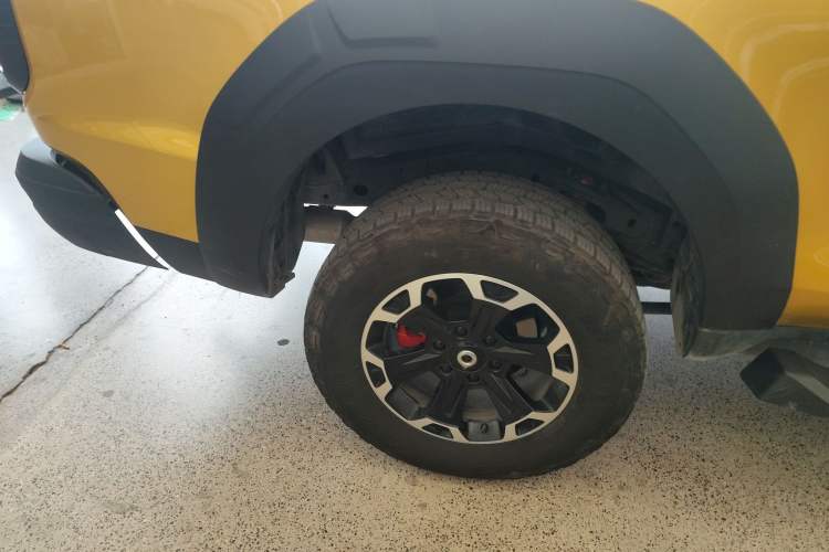 Used Great Wall Shanhai Poer 2024 2.4T Diesel Cross-Over Edition Right Rear Wheel Hub