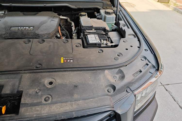 Used Great Wall Shanhai Poer Hi4-T 2025 Hi4-T Performance Edition Engine Bay Left