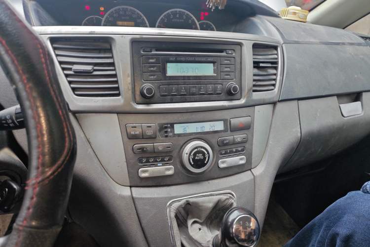 Used Great Wall V80 2011 2.0L Manual Comfort Version Audio And AC Panel