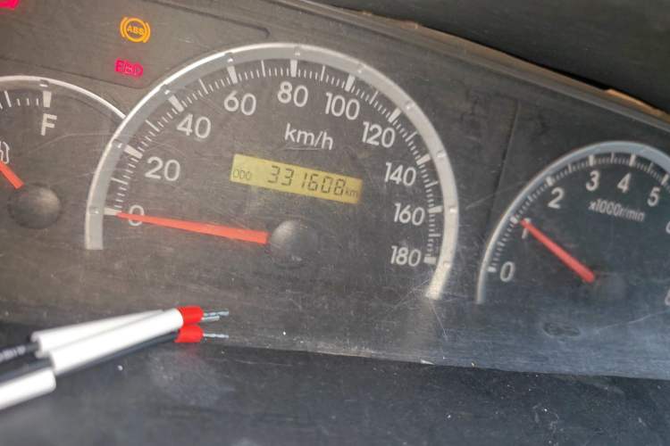 Used Great Wall V80 2011 2.0L Manual Comfort Version Odometer Close Up