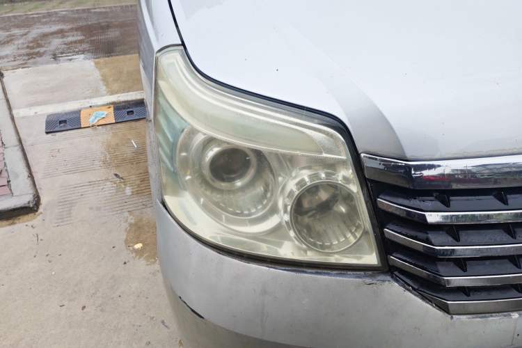Used Great Wall V80 2011 2.0L Manual Comfort Version Right Front Headlight