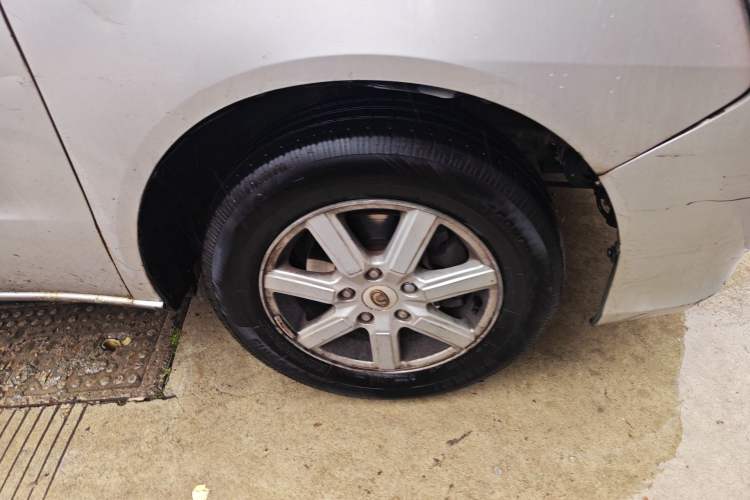 Used Great Wall V80 2011 2.0L Manual Comfort Version Right Front Wheel Hub