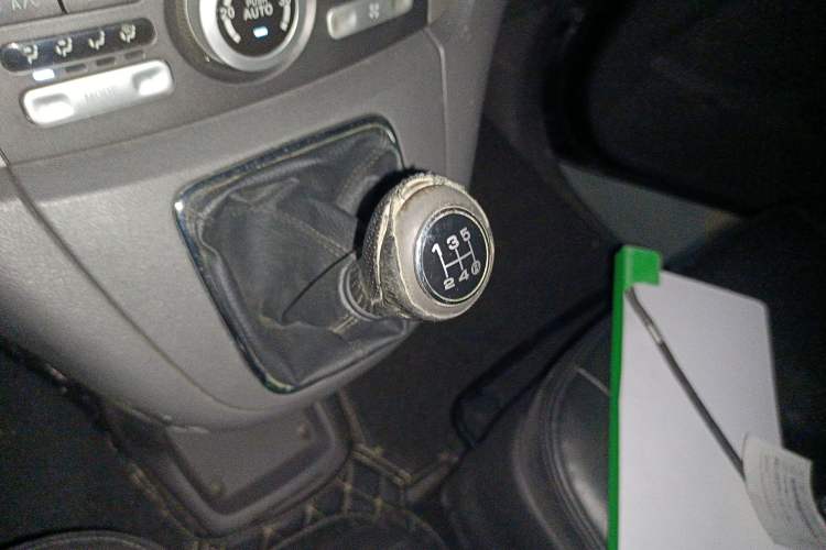 Used Great Wall V80 2012 1.5T Manual Yashang Trim Gear Lever