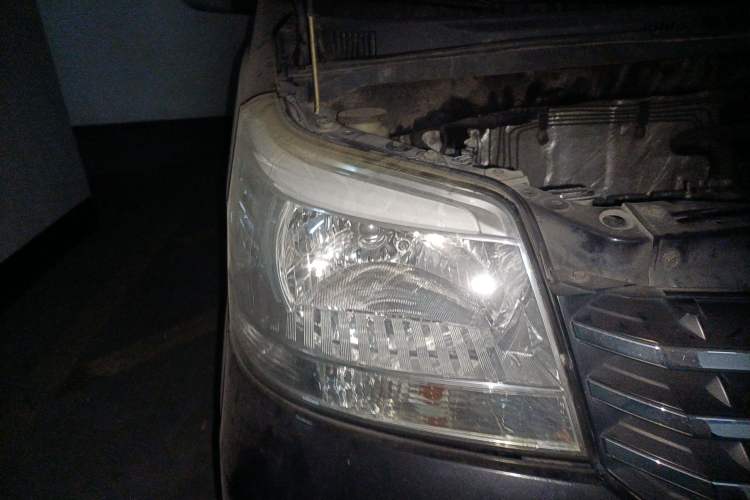 Used Great Wall V80 2012 1.5T Manual Yashang Trim Right Front Headlight