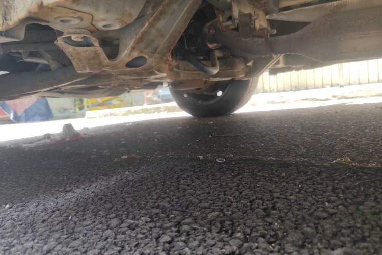 Used Great Wall V80 2013 1.5T Manual Sishang Model Chassis Front Left