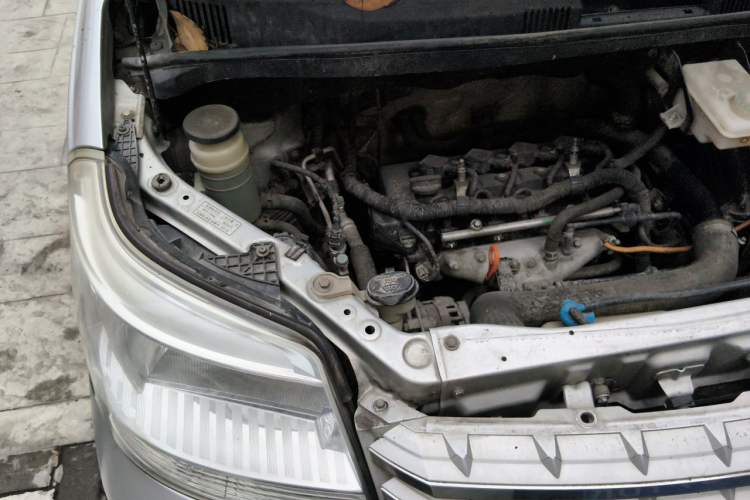 Used Great Wall V80 2013 1.5T Manual Yashang Model Engine Bay Right