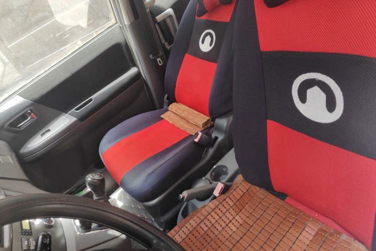 Used Great Wall V80 2013 1.5T Manual Sishang Model Left Front Seat