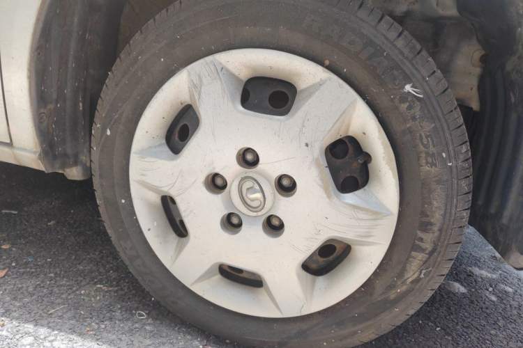 Used Great Wall V80 2013 1.5T Manual Sishang Model Right Front Wheel Hub