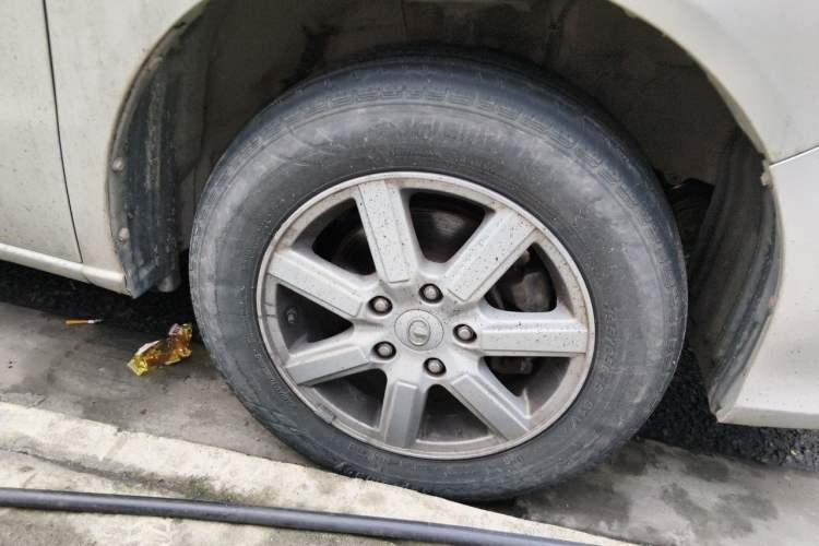 Used Great Wall V80 2013 1.5T Manual Yashang Model Right Front Wheel Hub