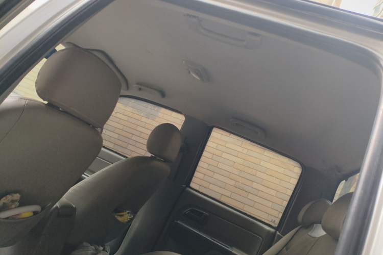 Used Great Wall Wingle 3 2011 2.8T Business Edition Luxury Large Double-Cab Version Headliner