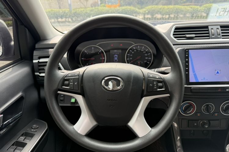 Used Great Wall Wingle 5 2021 2.0T Diesel Two-Wheel Drive Ultra-Value Big Double-Cab China VI GW4D20M Interior 2