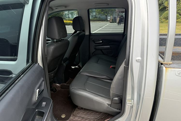 Used Great Wall Wingle 5 2021 2.0T Diesel Two-Wheel Drive Ultra-Value Big Double-Cab China VI GW4D20M Interior 5