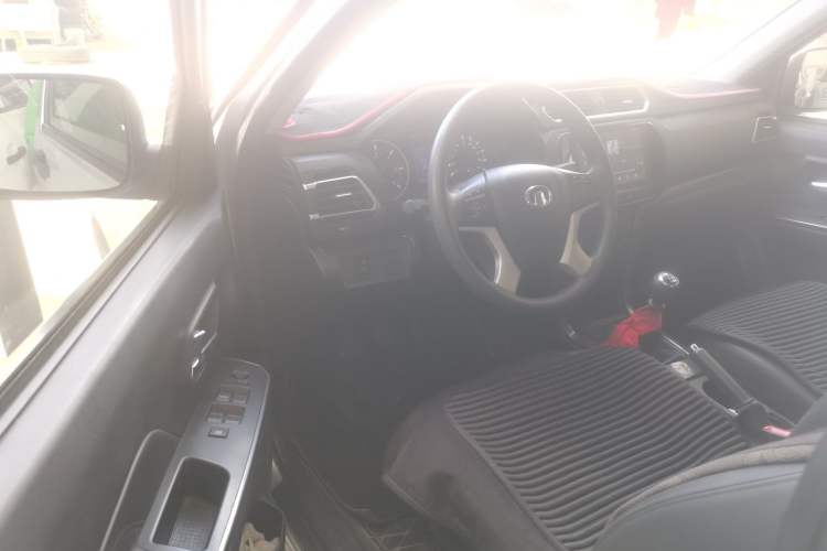 Used Great Wall Wingle 5 2021 2.0T Diesel Two-Wheel Drive Elite Version Big Double Cab China VI Standard GW4D20M Interior 6