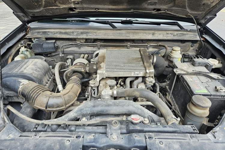 Used Great Wall Wingle 5 2011 2.8T Business Edition Elite Version Engine Bay