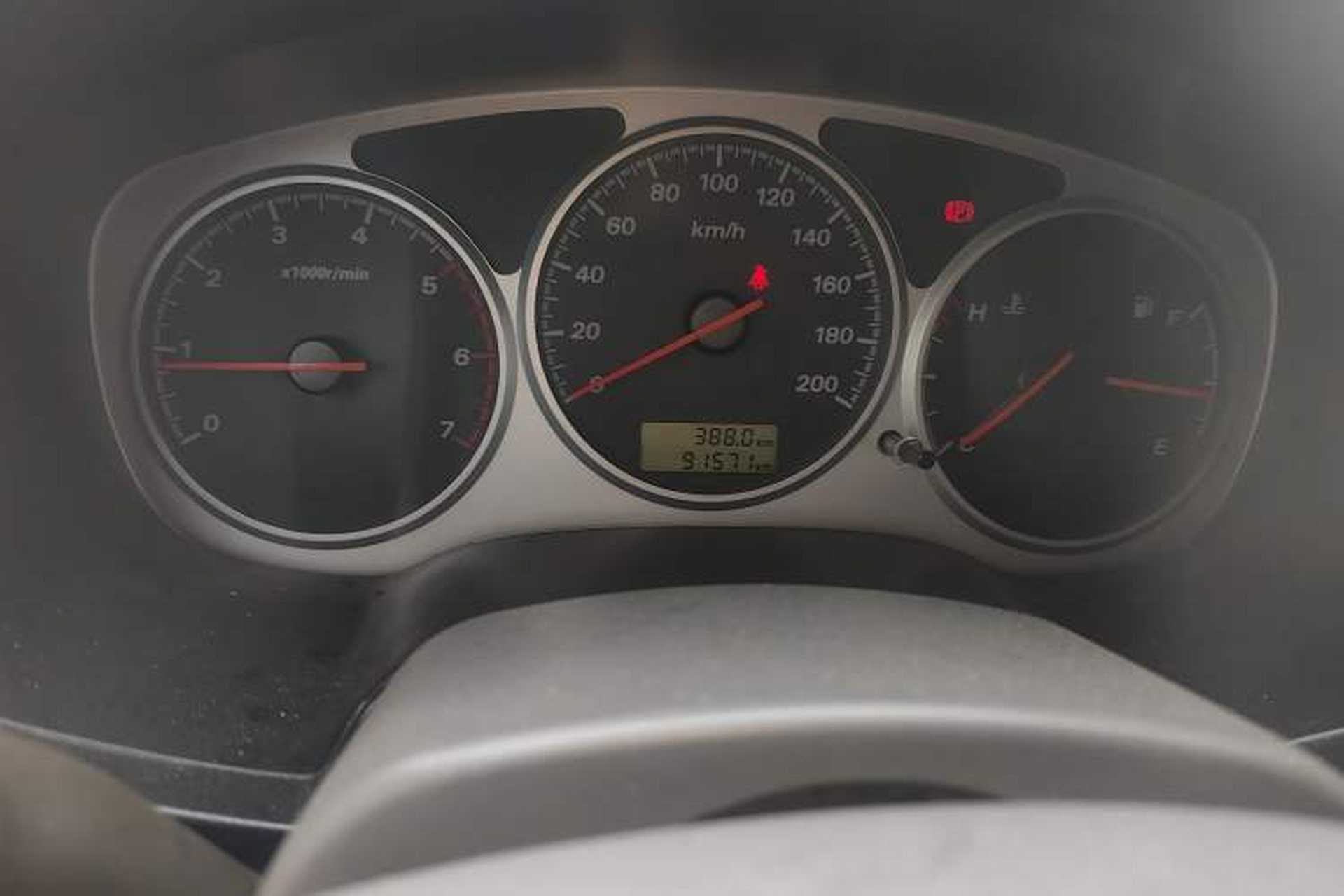 Used Great Wall Wingle 5 2011 2.2L Wealth Edition Two-Wheel Drive Big Double-Cab GW491QE Odometer Close Up