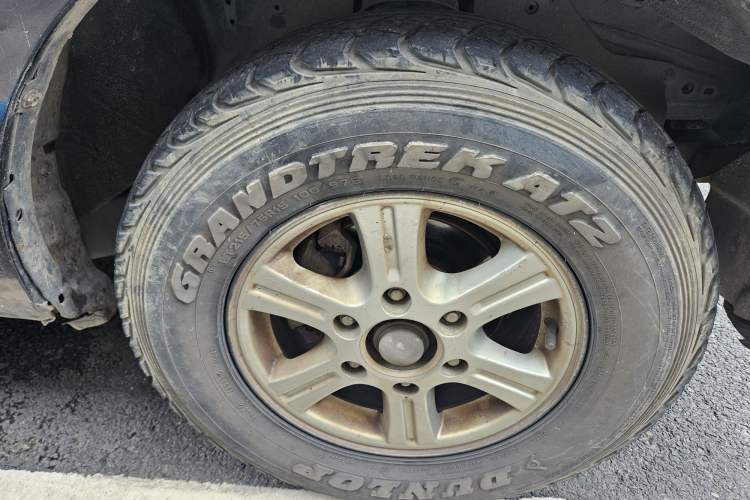 Used Great Wall Wingle 5 2011 2.8T Business Edition Elite Version Right Front Wheel Hub