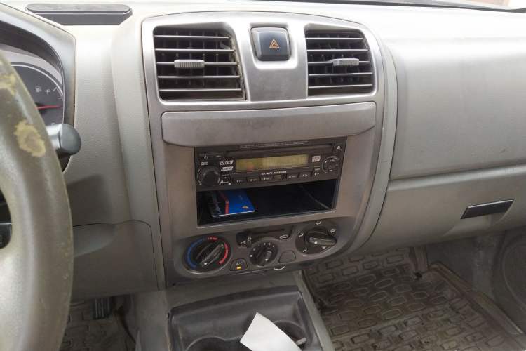 Used Great Wall Wingle 5 2011 2.8T Business Edition Elite Version Audio And AC Panel