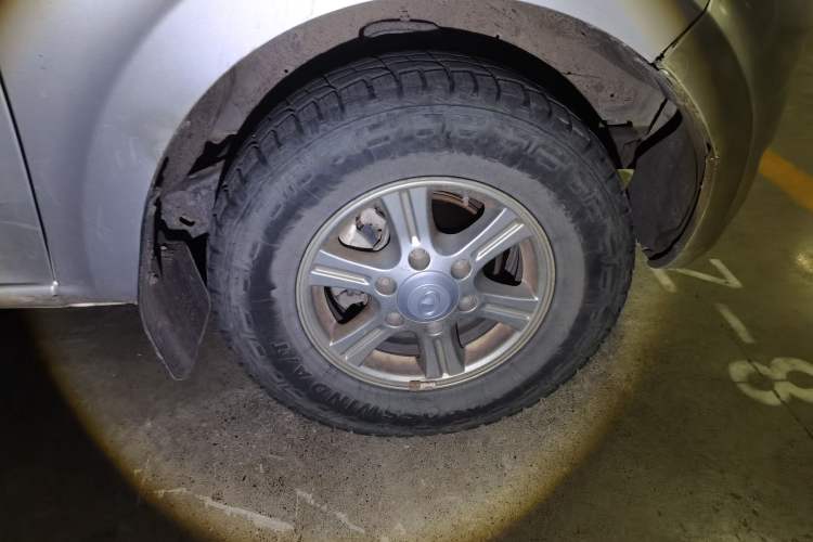 Used Great Wall Wingle 5 2011 2.8T Business Edition Elite Version Right Front Wheel Hub