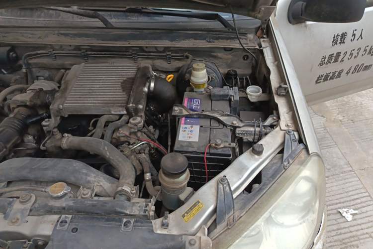 Used Great Wall Wingle 5 2011 2.8T Business Edition Elite Version Engine Bay Left
