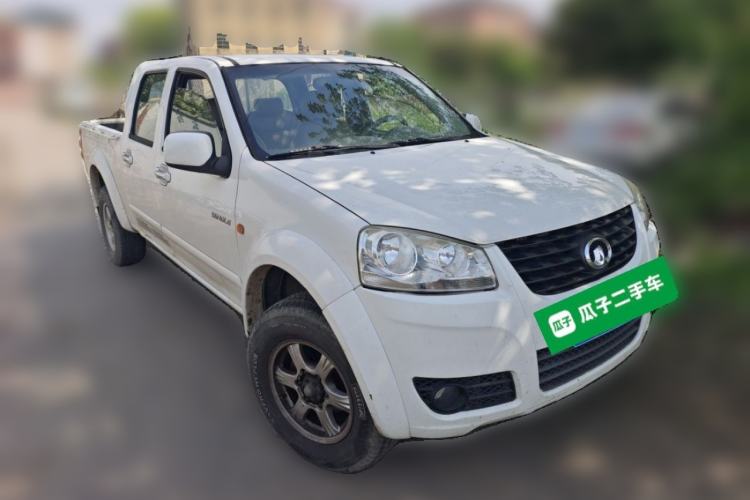 Used Great Wall Wingle 5 2011 2.4L Executive Version Luxury Trim Two-Wheel Drive Big Double Cab Front Right 45 Deg