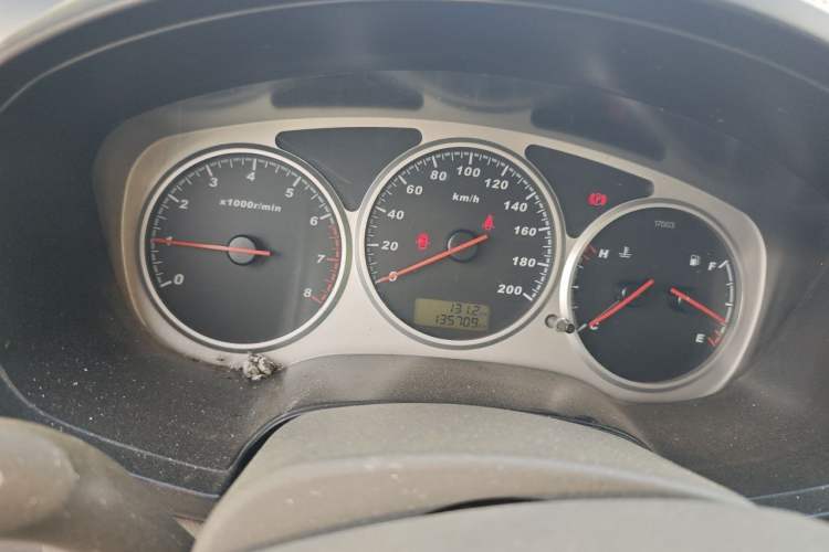 Used Great Wall Wingle 5 2011 2.4L Executive Version Luxury Trim Two-Wheel Drive Big Double Cab Instrument Cluster