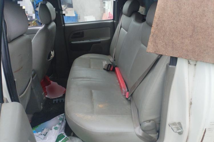 Used Great Wall Wingle 5 2011 2.4L Executive Edition Luxury Model Four-Wheel Drive Big Double Cab Left Rear Seat