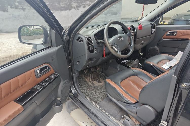 Used Great Wall Wingle 5 2013 2.0T European Version Two-Wheel Drive Navigation Edition 6MT Big Double-Cab GW4D20B Driver Seat