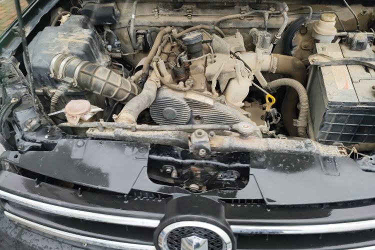 Used Great Wall Wingle 5 2013 2.0T European Version Two-Wheel Drive Elite Edition 6MT Big Double Cab GW4D20B Engine Bay