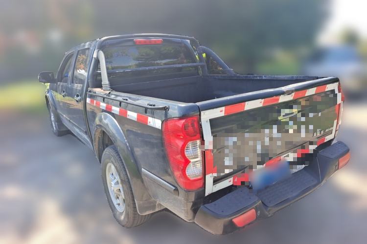 Used Great Wall Wingle 5 2013 2.0T European Version Two-Wheel Drive Elite Edition 6MT Big Double Cab GW4D20B Exterior 3